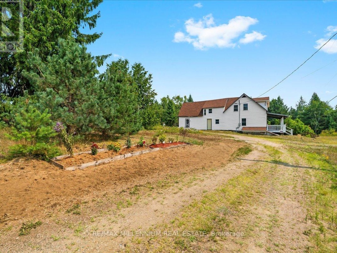 118 - 3529 HIGHWAY HIGHWAY E, 