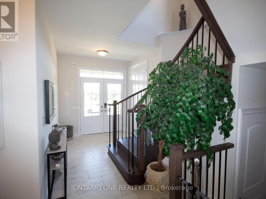 3129 Orion Boulevard, Orillia