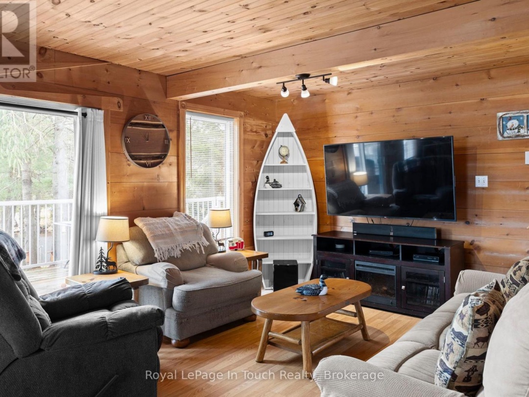 1472 Otter Point Road, Gloucester Pool