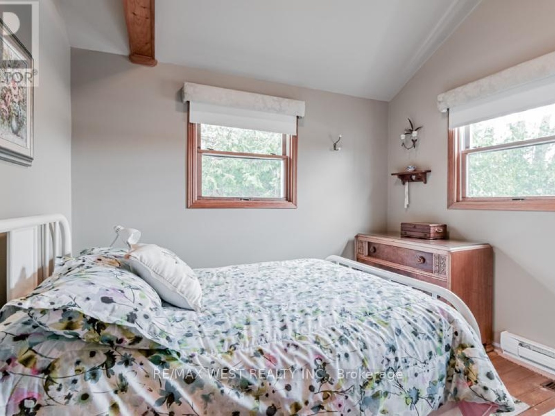 4669 Anderson Avenue, Lake Simcoe