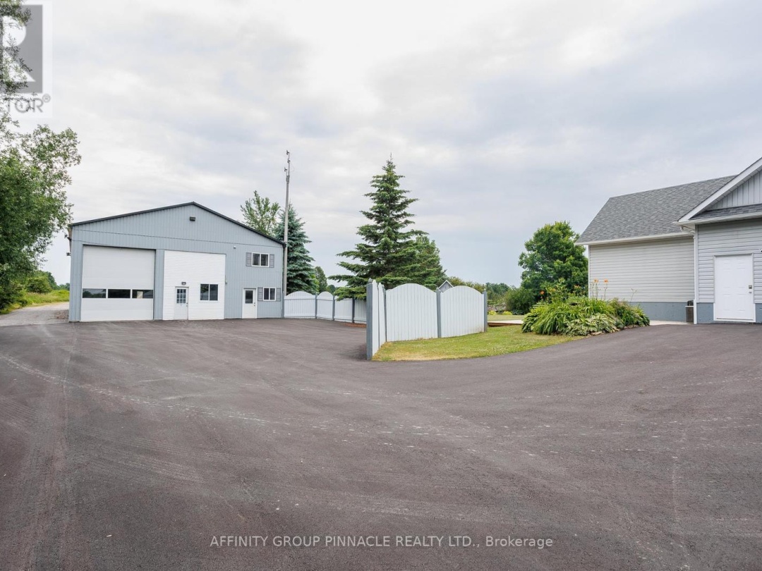 1042 SKYLINE ROAD, 