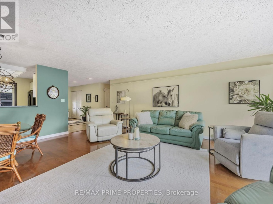 201 - 585 ATHERLEY ROAD, 