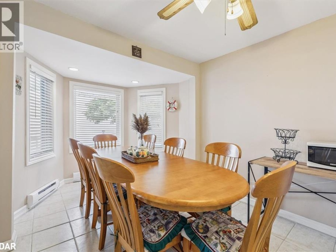 2762 LONE BIRCH Trail, 
