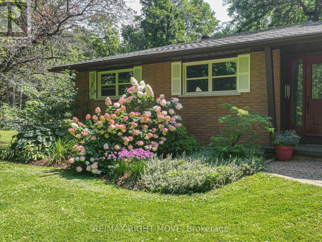 1613 Mt. St. Louis Road E, Oro-Medonte