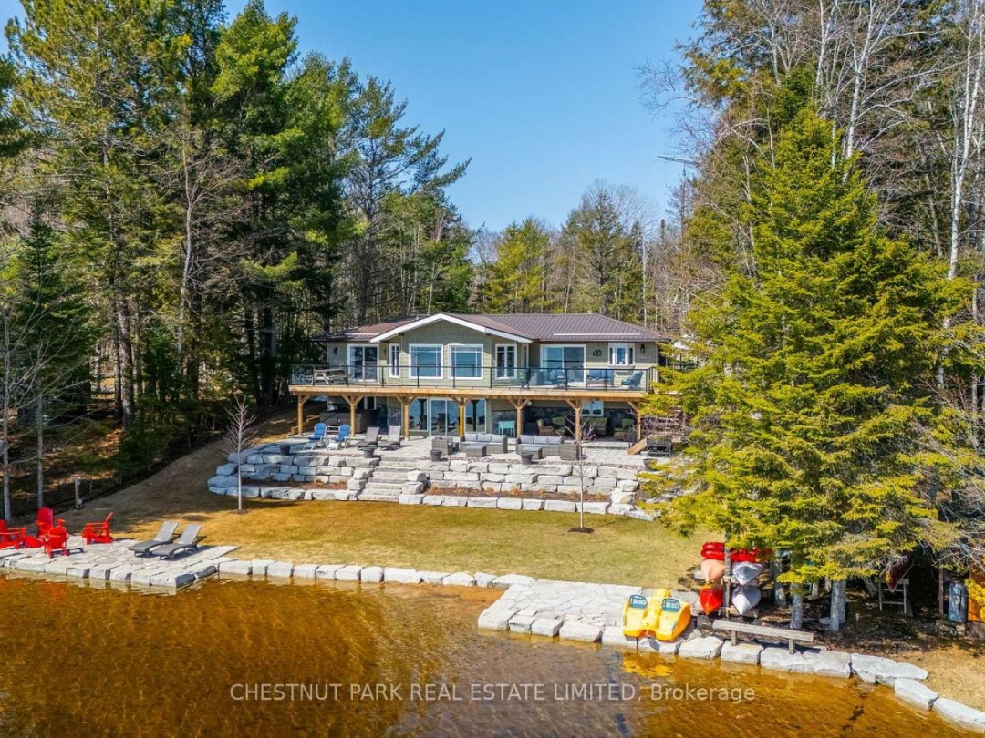 1168 Curry Road, Haliburton Lake