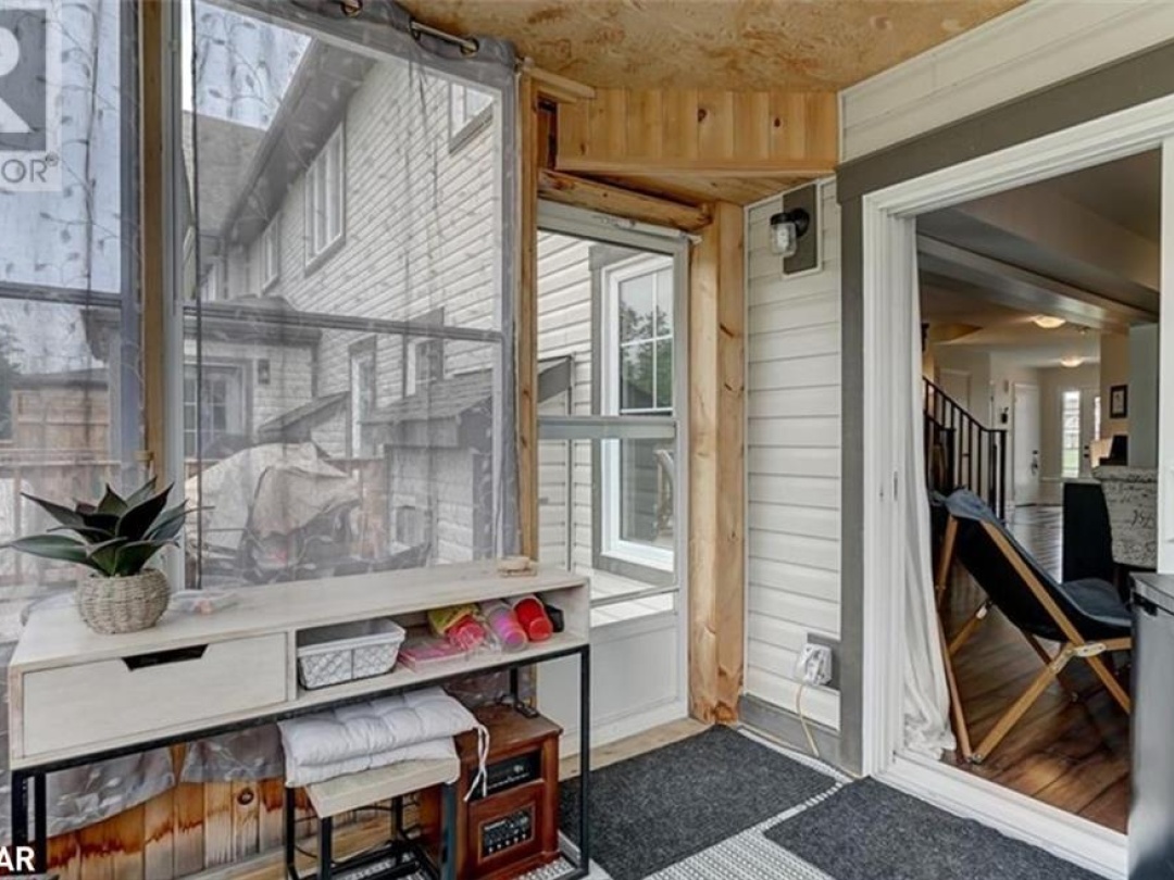 12 Masters Crescent, Georgian Bay