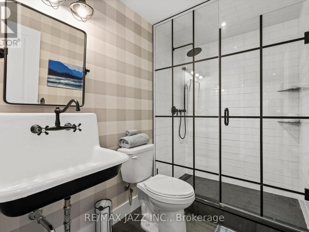 48 PLEASANT VIEW CRESCENT, 