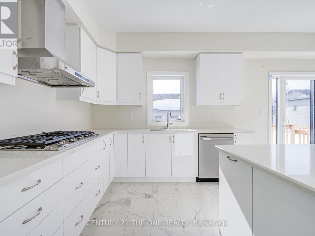 3045 Sandy Acres, Lake Couchiching