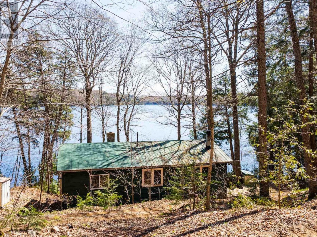 1002 Camp Lake Road, Camp Lake