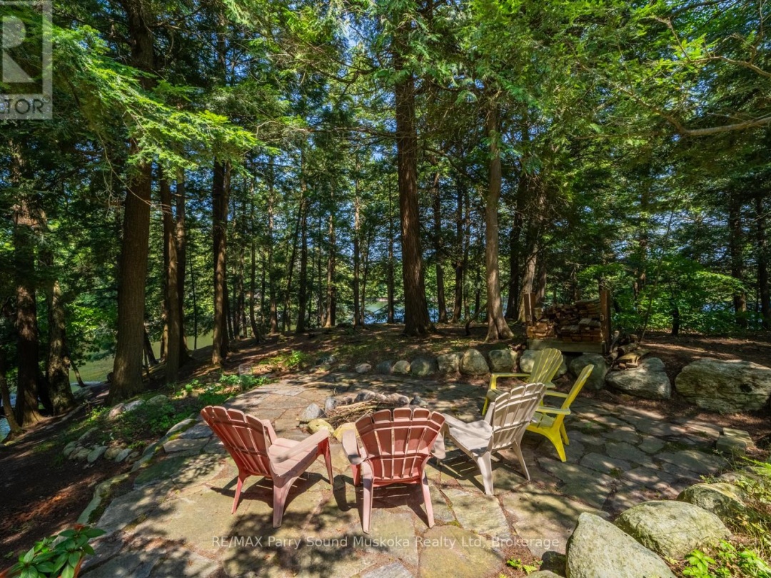 18 Meharg Drive, Manitouwabing Lake