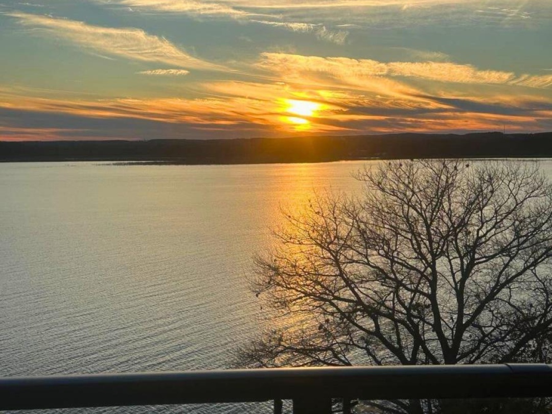 401 90 Orchard Point Road, Lake Simcoe