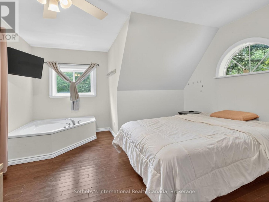 1132 LIMBERLOST ROAD, 