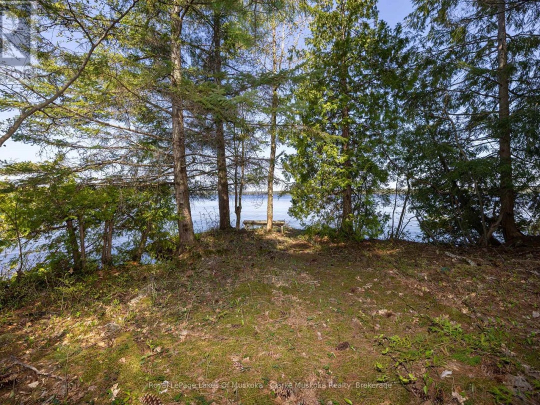 185 WOODLAND TRAIL, 