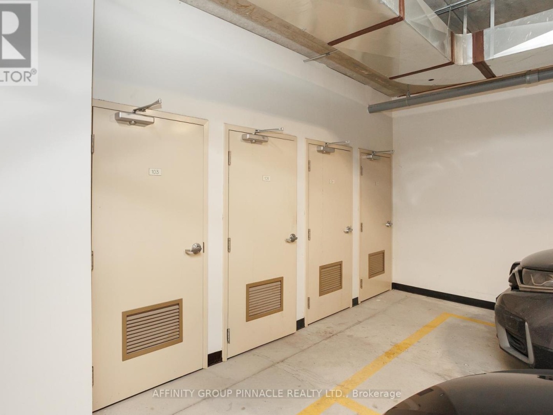 103 - 94 FRANCIS STREET W, 