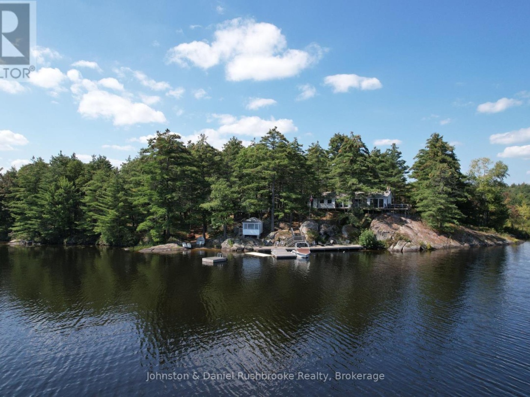 1116 Tryon Drive, Kahshe Lake