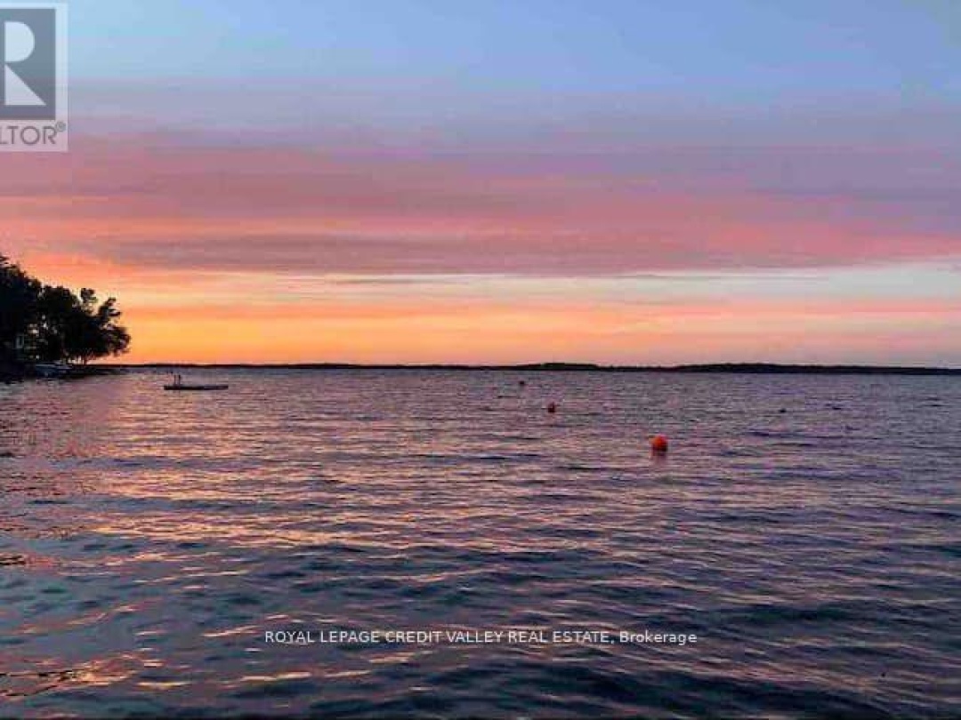 230 Robins Point Road, Georgian Bay