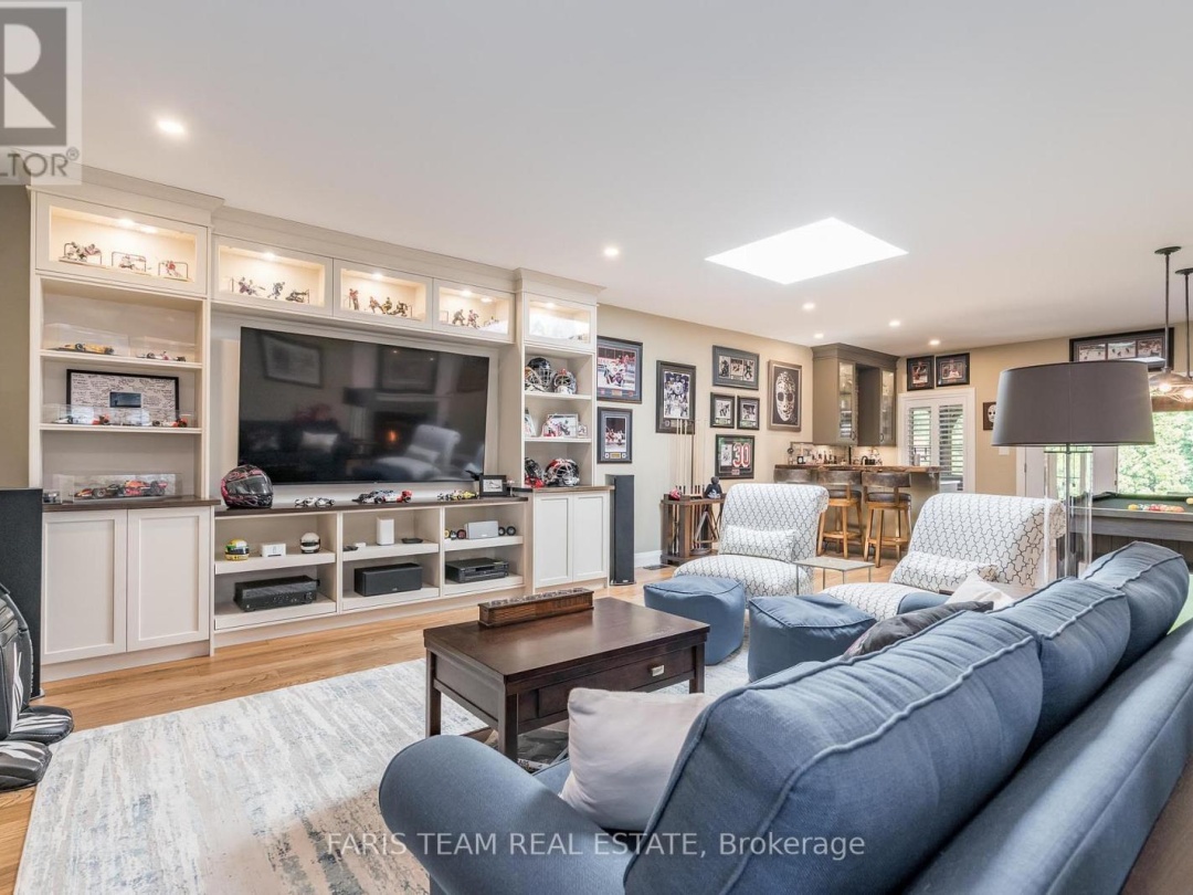 114 BAY STREET, 