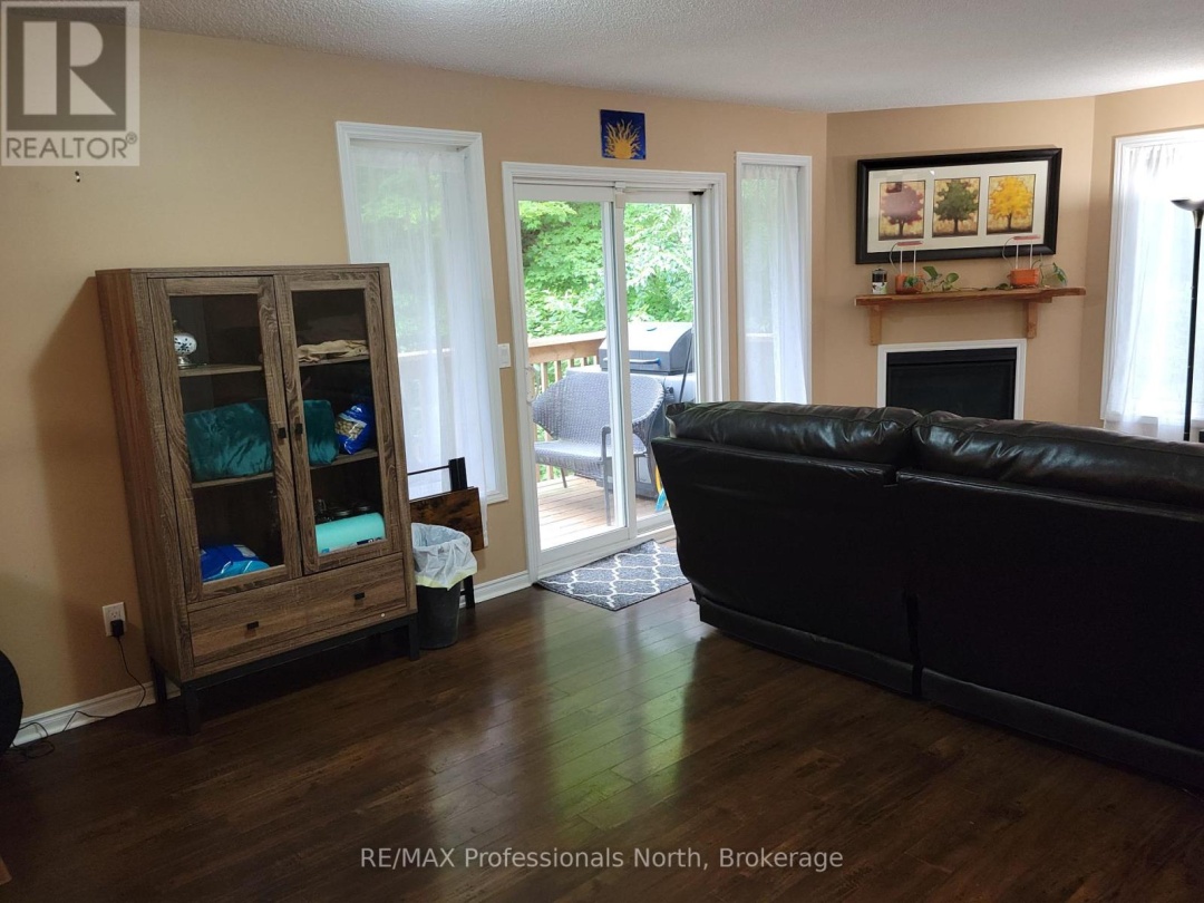 20 1591 Hidden Valley Road, Peninsula Lake