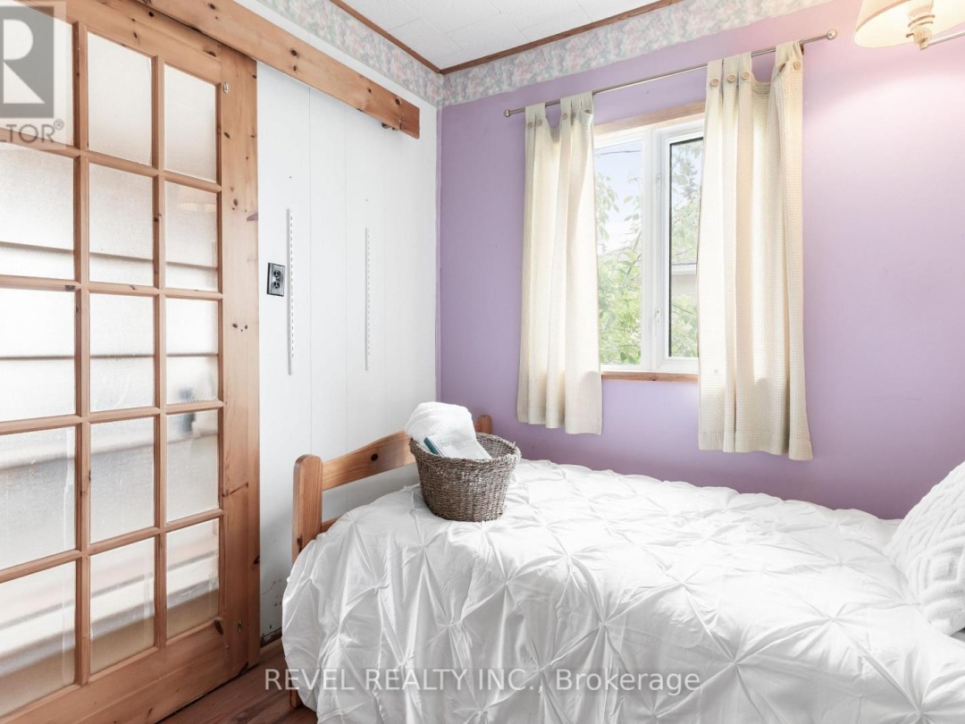 483 Long Beach Road, Sturgeon Lake