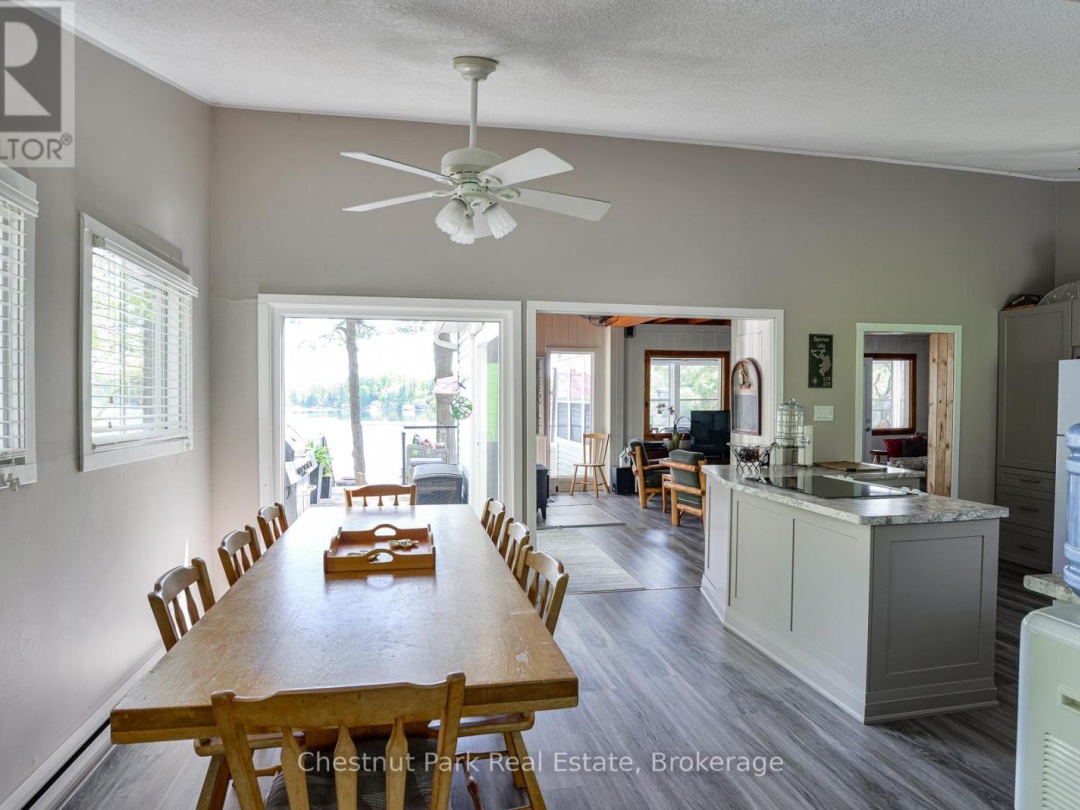 4558 Riverview Drive, Sparrow Lake