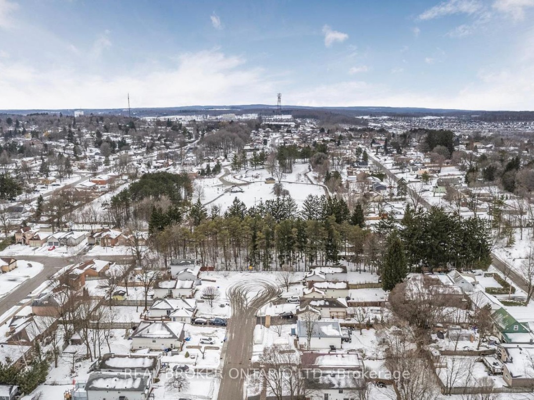 28 Louise Lane, Orillia