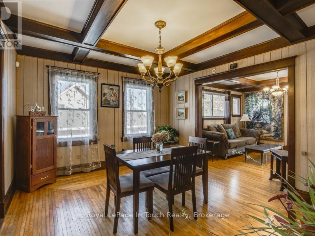 450 ASSINIBOIA STREET, 