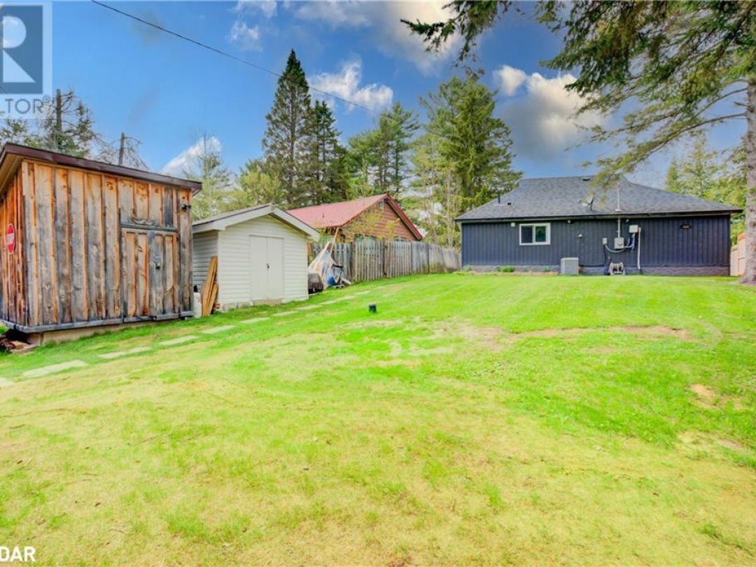 1105 LAKESHORE ROAD Road, Gooderham Lake