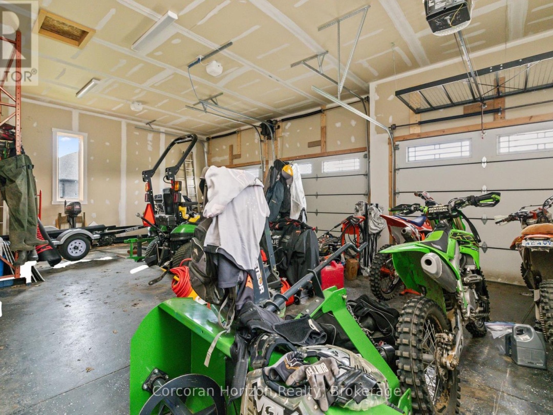 12 REIDS RIDGE, 