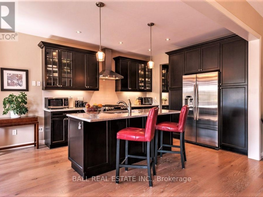 41 SOUTH HARBOUR DRIVE, 