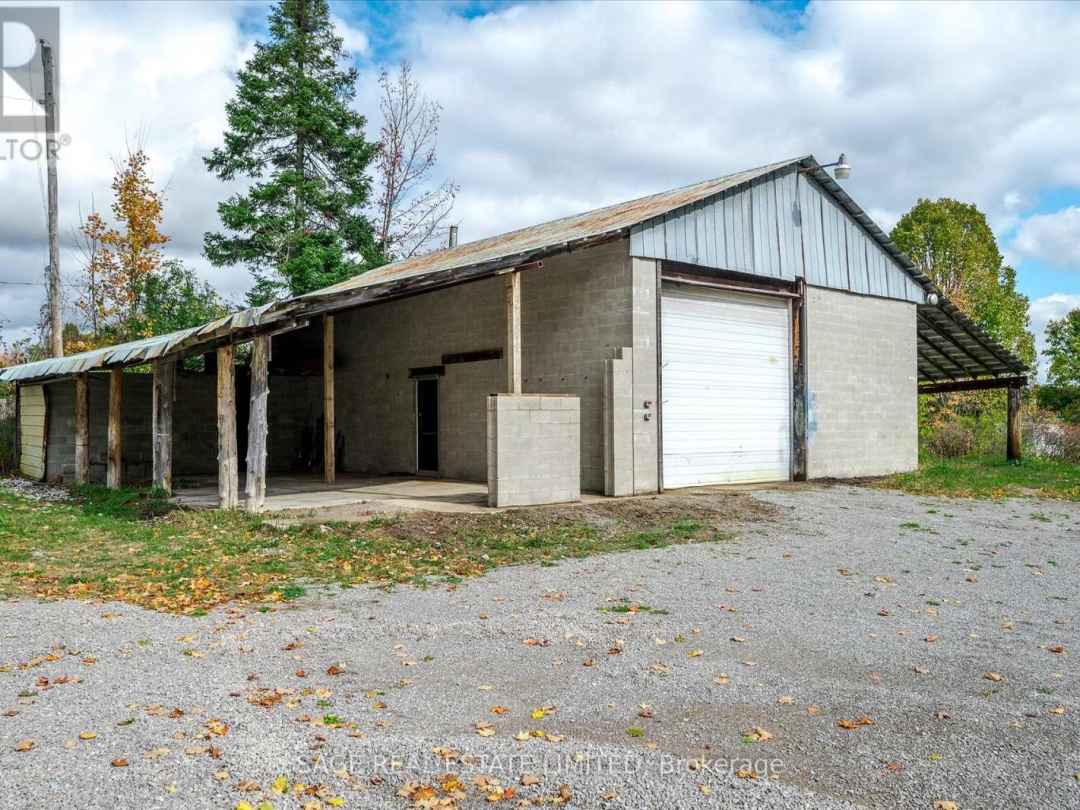 510 County Road 36, Pigeon Lake