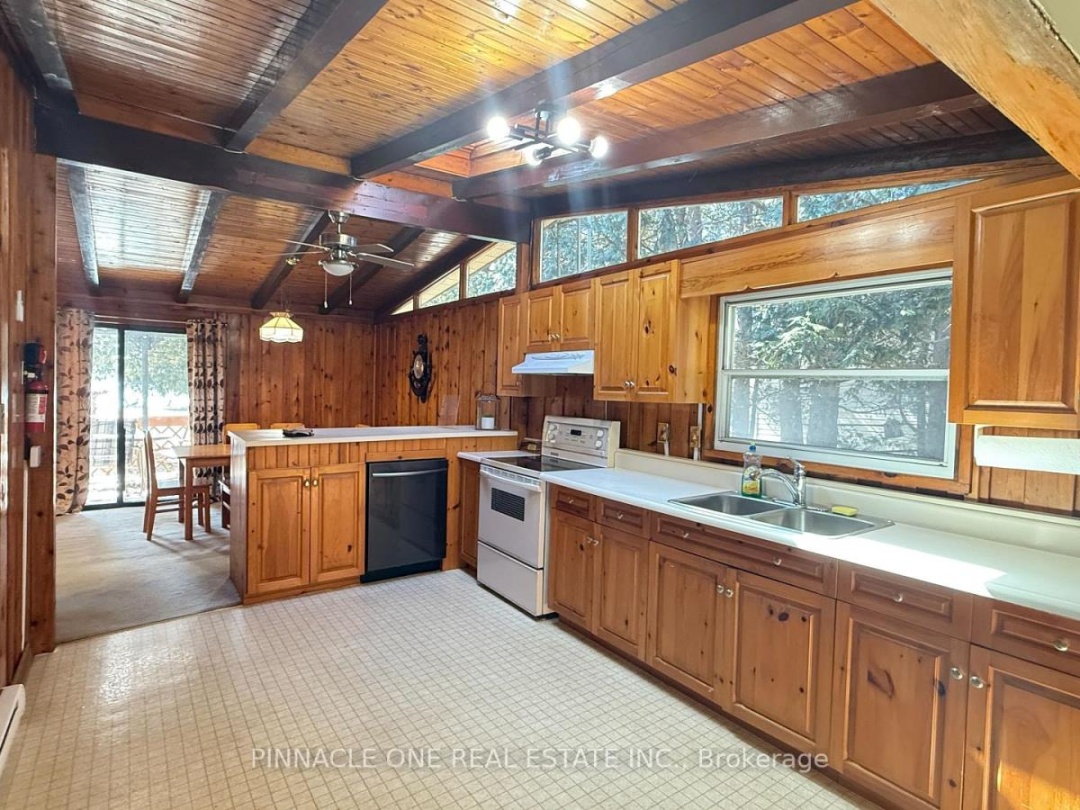 159 MCGUIRE BEACH ROAD, Canal Lake