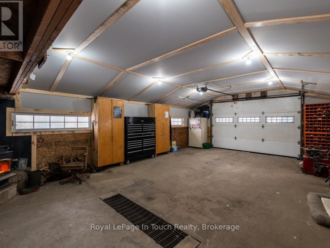 3010 Matchedash Street, Matchedash Bay