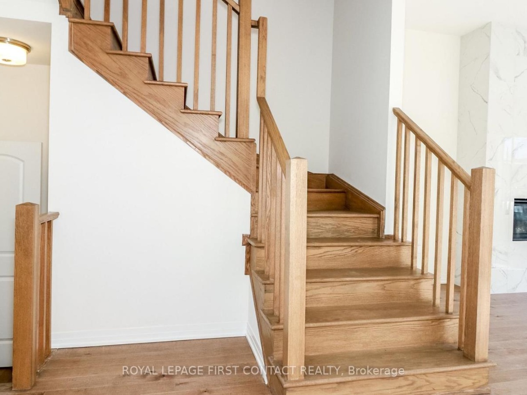 3778 SUNBANK CRESCENT, 