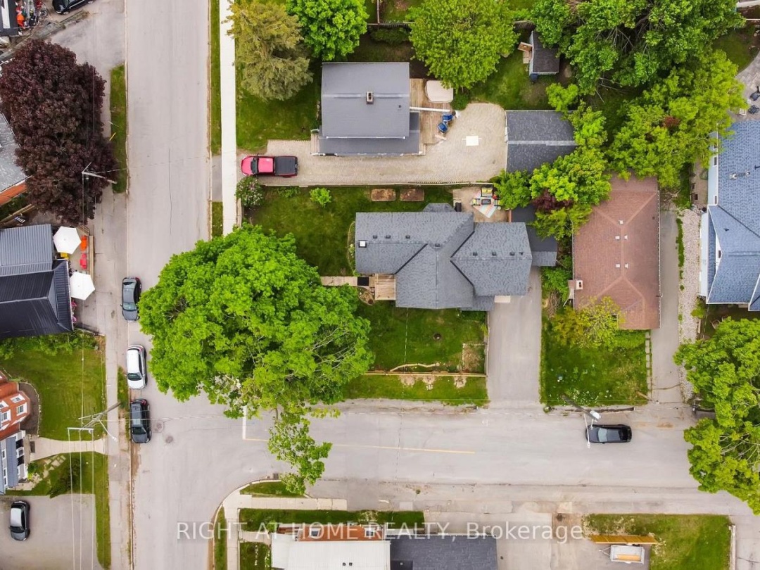 182 Nottawasaga Street, Orillia