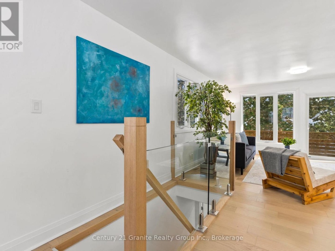 7032 COUNTY ROAD 121, 