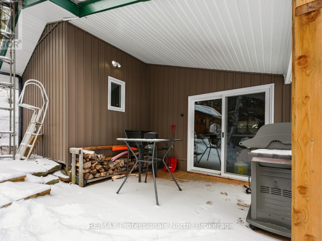 1027 DOW TRAIL, Haliburton Lake