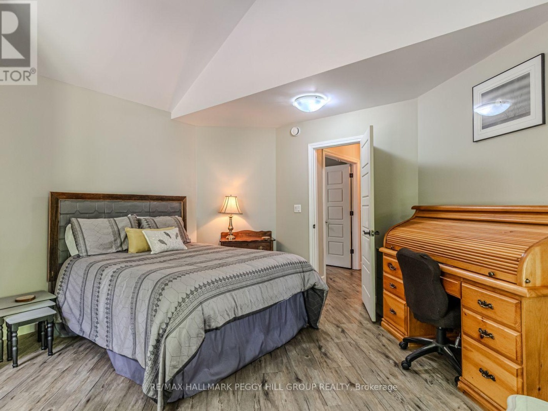 284 LAKE DALRYMPLE ROAD, 