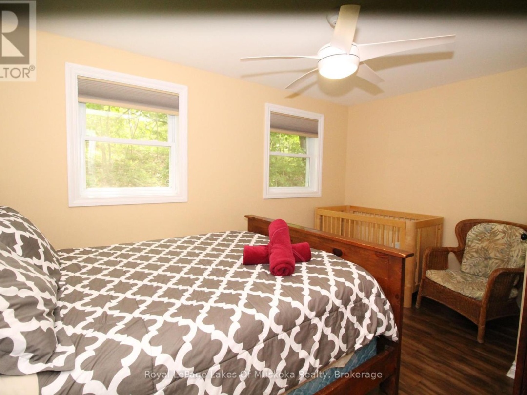 49 Pinetree Road, Loon Lake