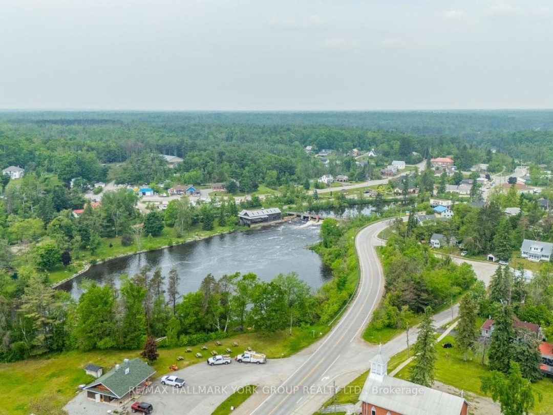 4001 COUNTY 121 ROAD, 