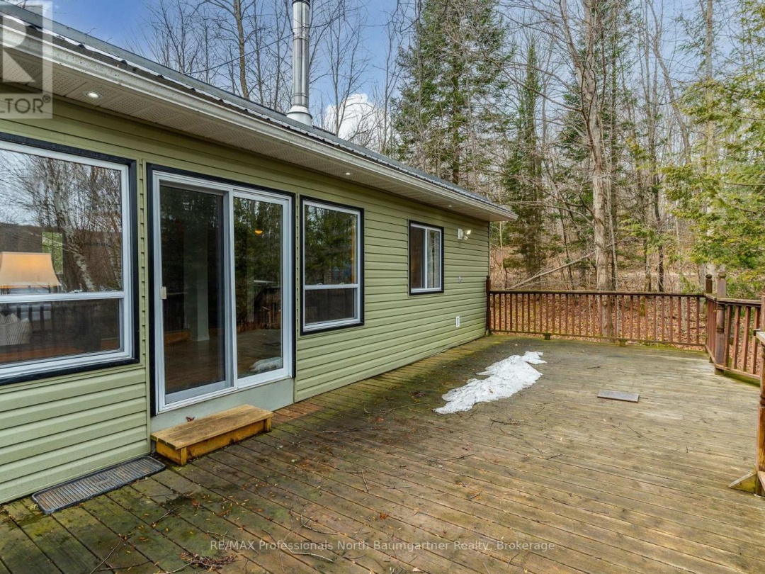 1071 Crabbe Lane, Cranberry Lake