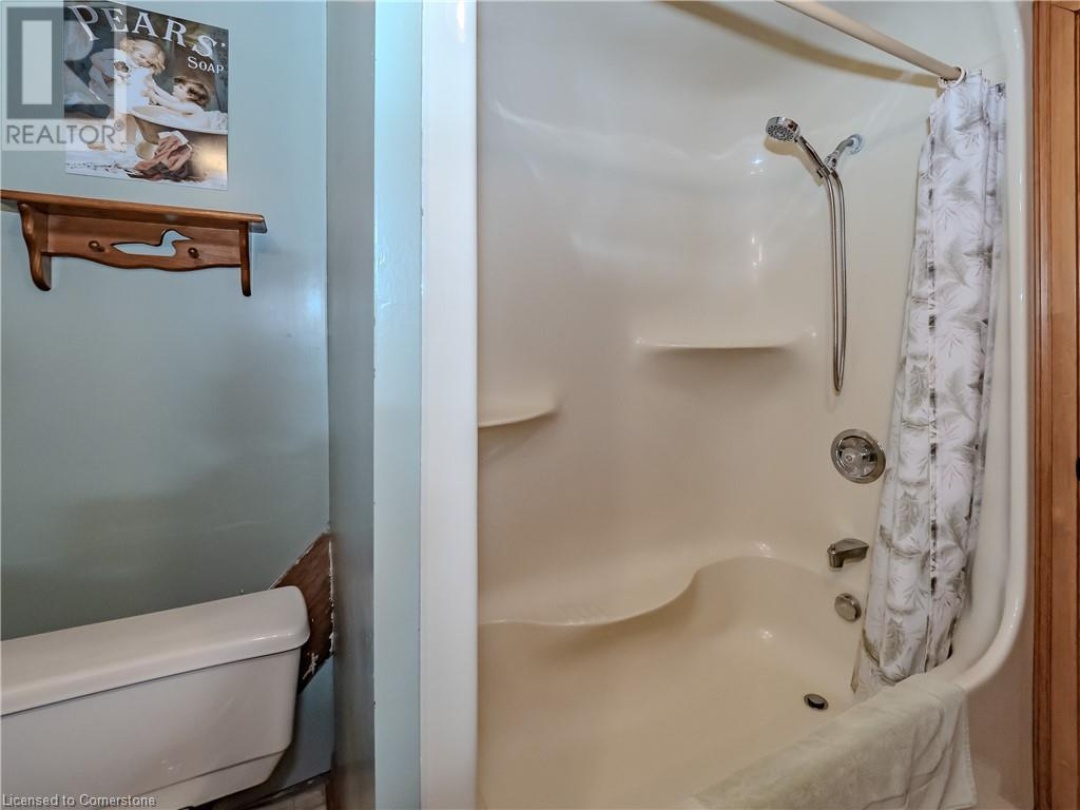 1696 HIGHWAY 118 E, 