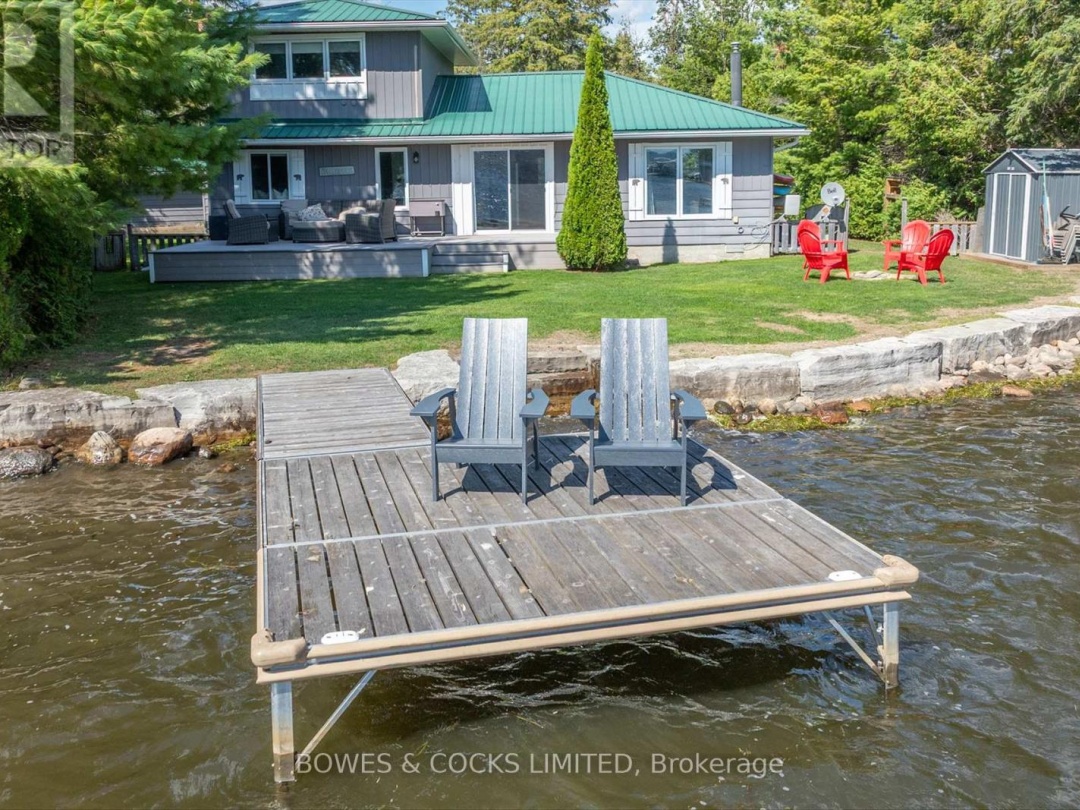 32 STURGEON GLEN ROAD, 