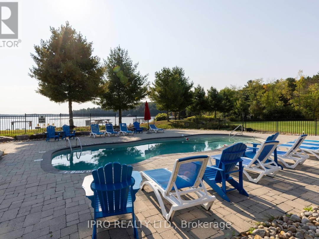16 - 1869 MUSKOKA RD 118 WEST ROAD, Lake Muskoka