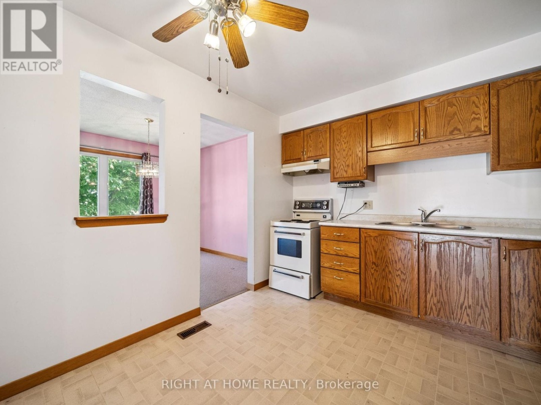 8 CHRISTINE PLACE, 