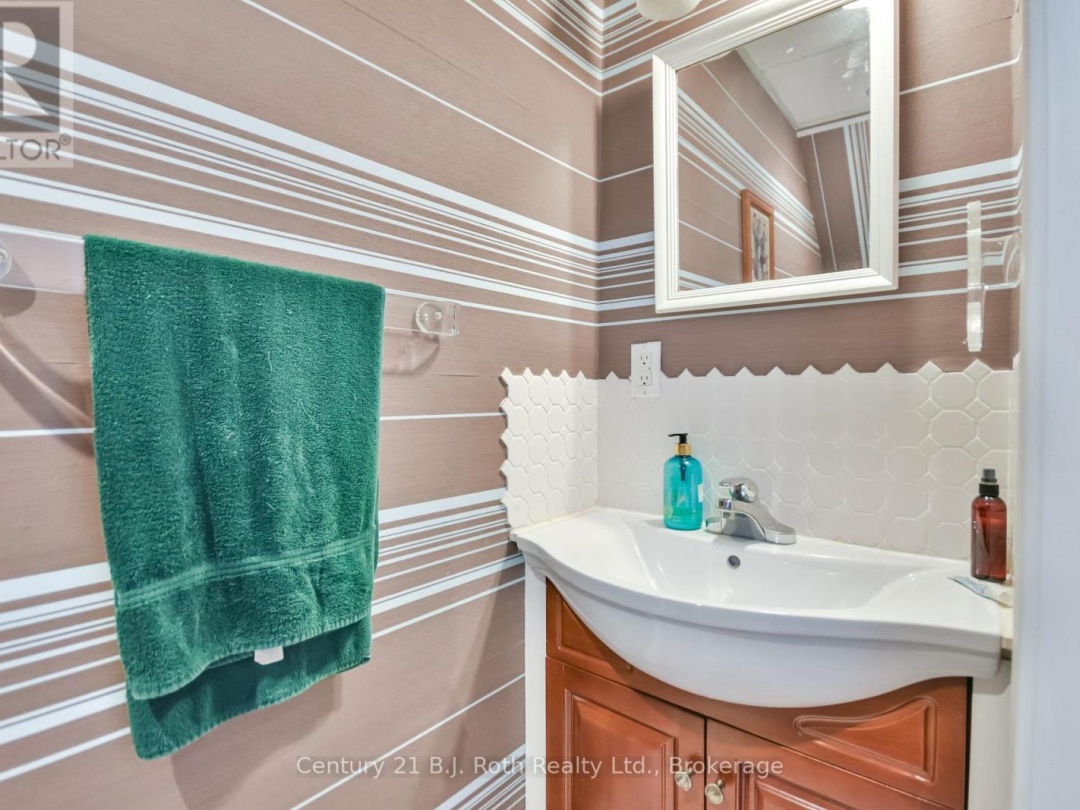 95 Maskinonge Road, Georgian Bay