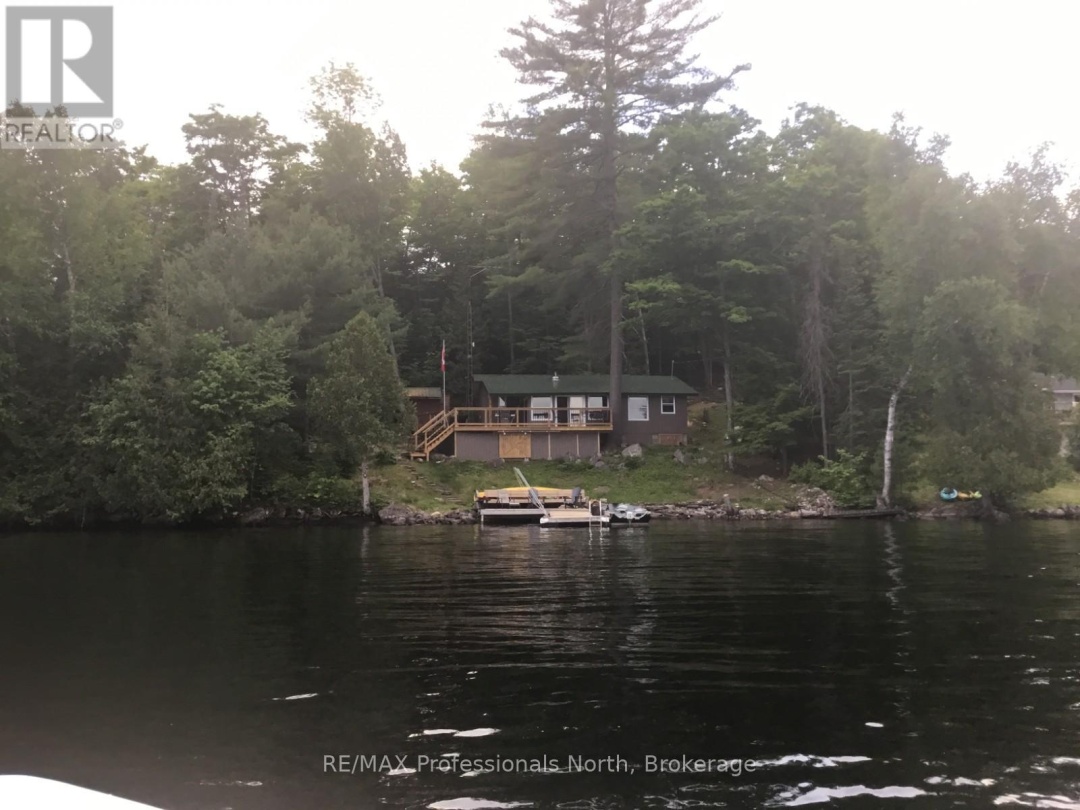 1027 DOW TRAIL, Haliburton Lake