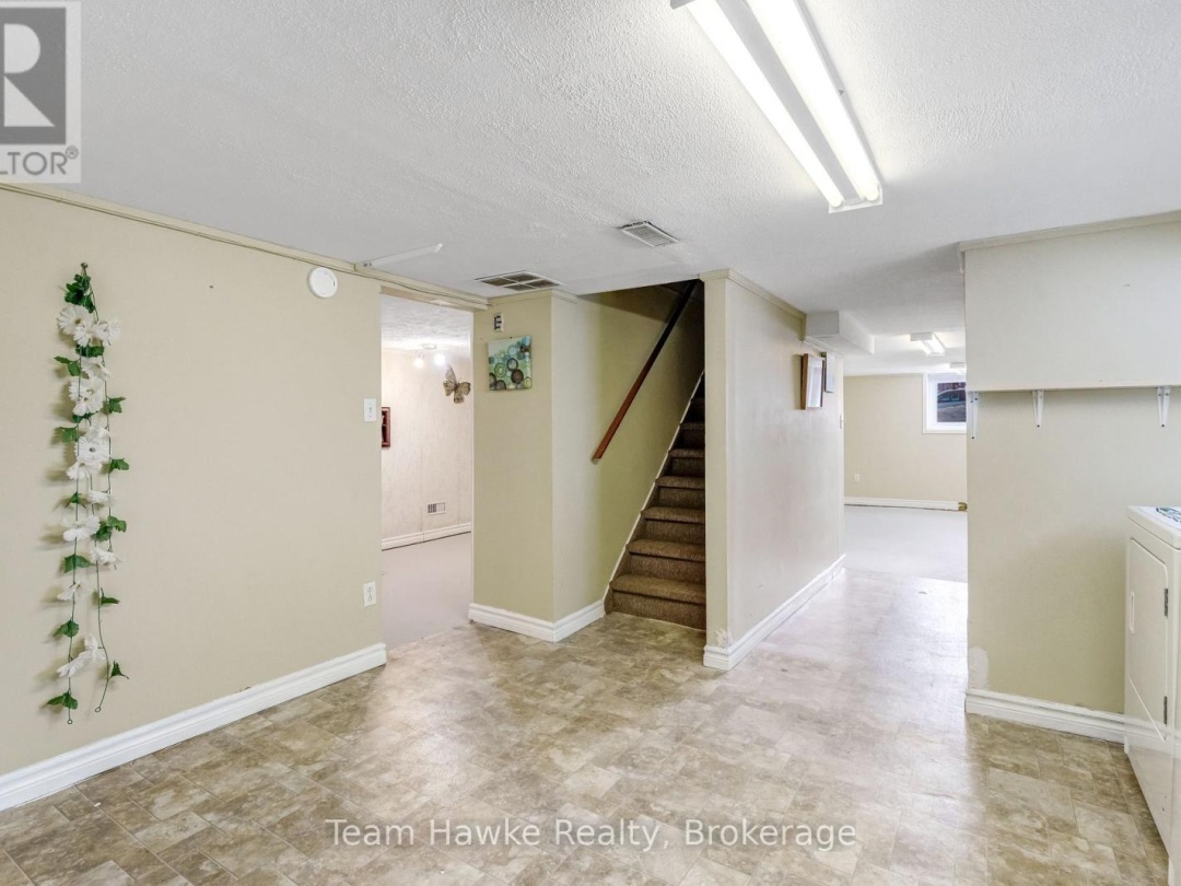 264 KINGFISHER AVENUE, 