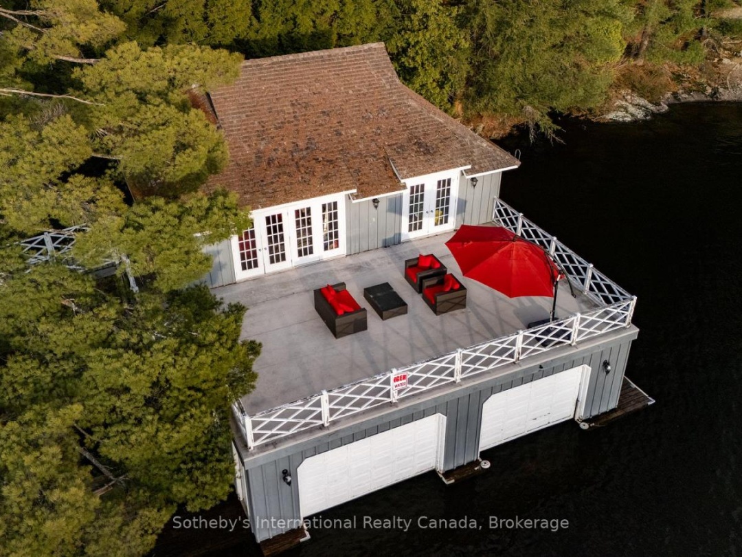 1-1076 BIRCH POINT ROAD, Lake Muskoka