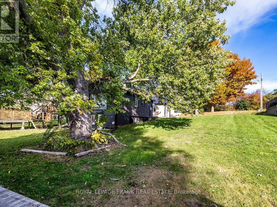 119 OAKDENE CRESCENT, 