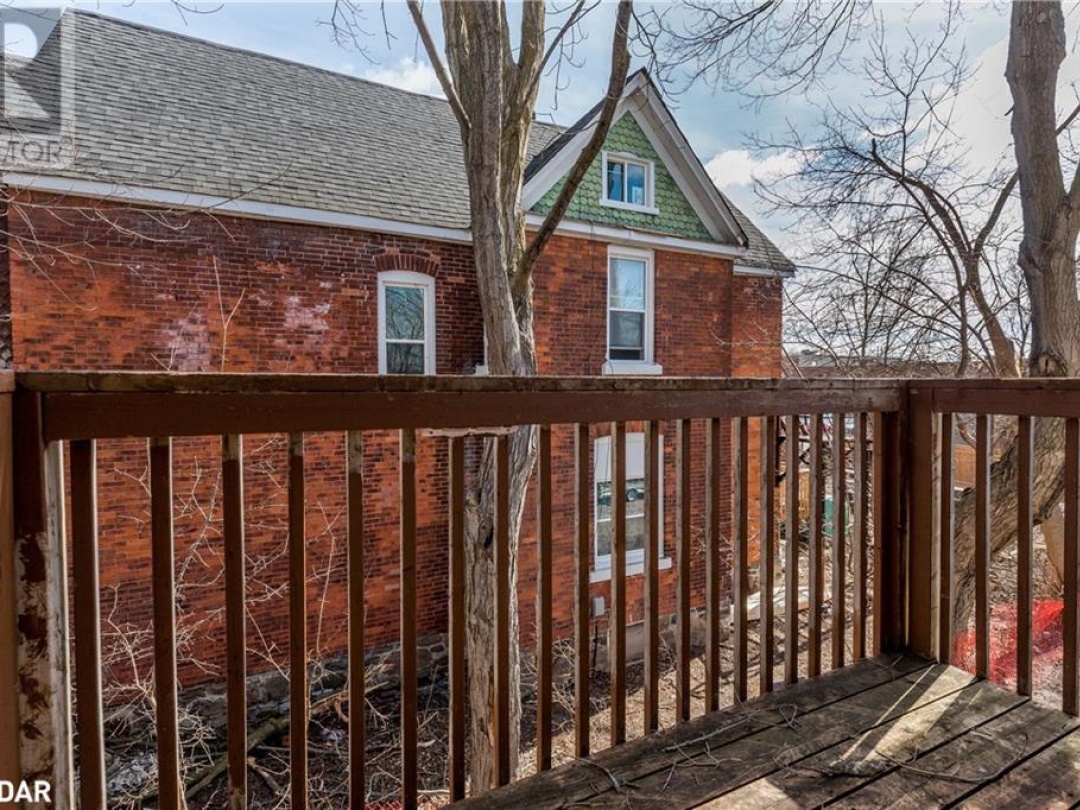 23 Elgin Street, Orillia